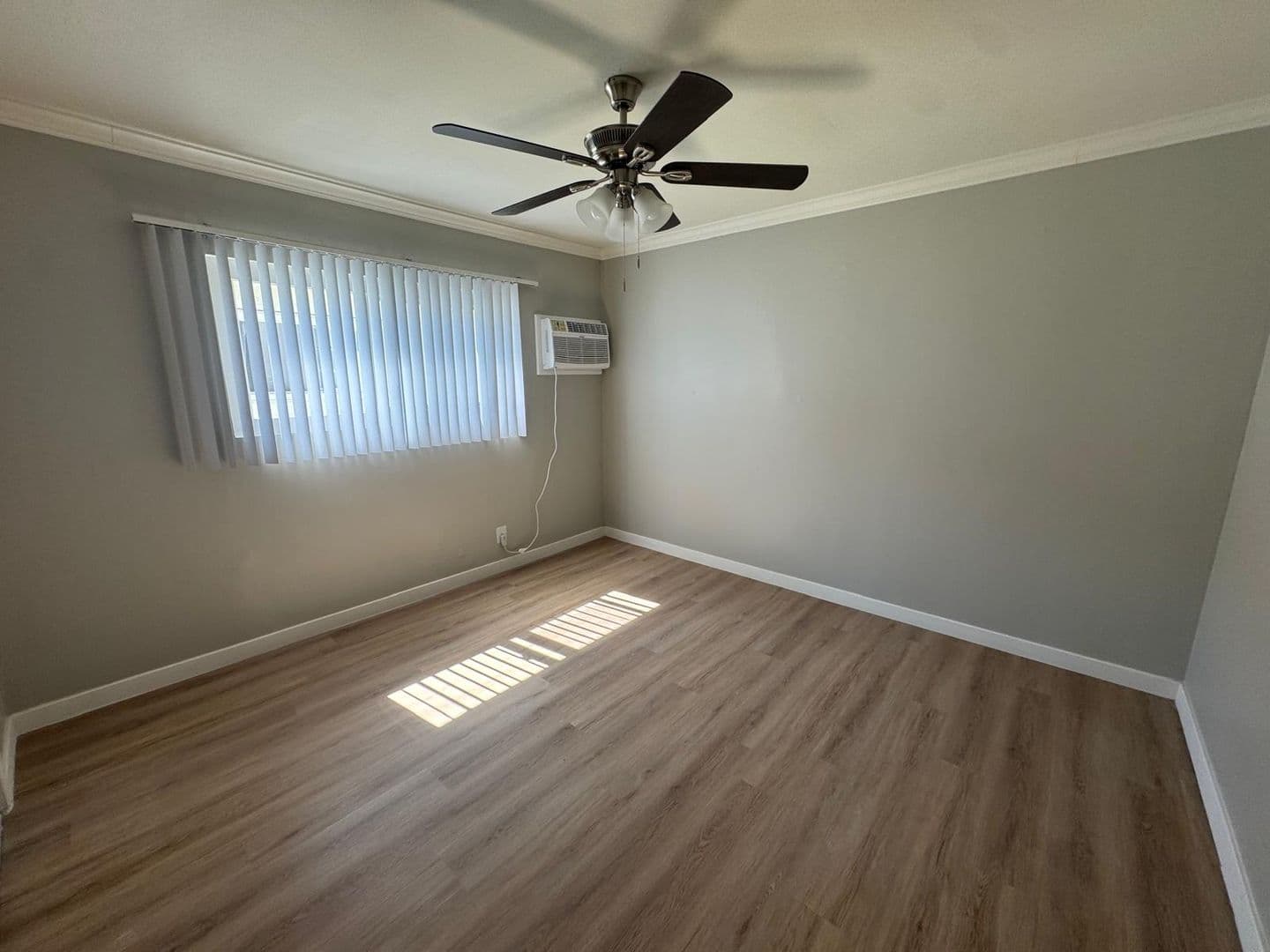 Compton Apartment: 1501 Kay St