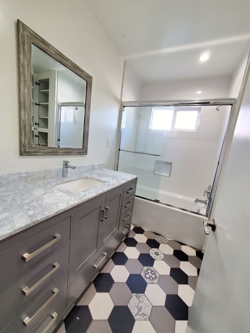 Los Angeles Apartment: 8540 W. Saturn St.