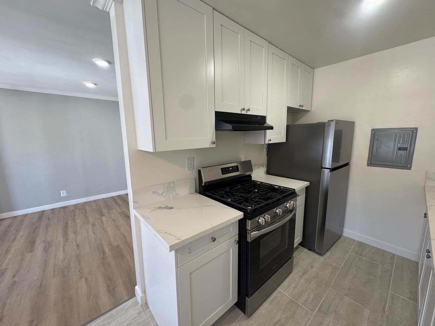 Compton Apartment: 1501 Kay St