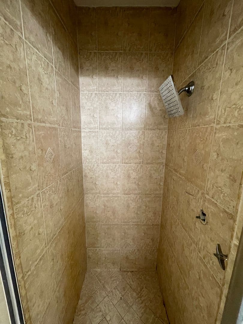 West Hollywood Apartment: 1050 N. Ogden Dr.