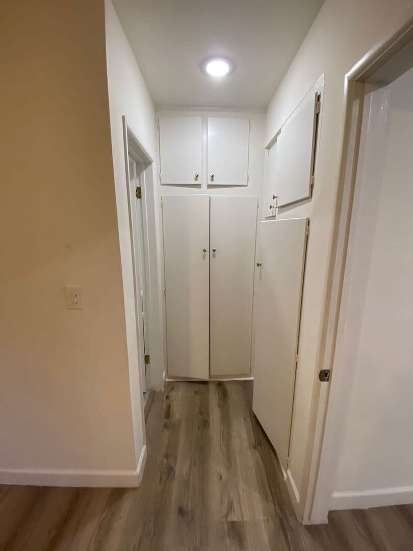 Los Angeles Apartment: 6447 N. Figueroa St.