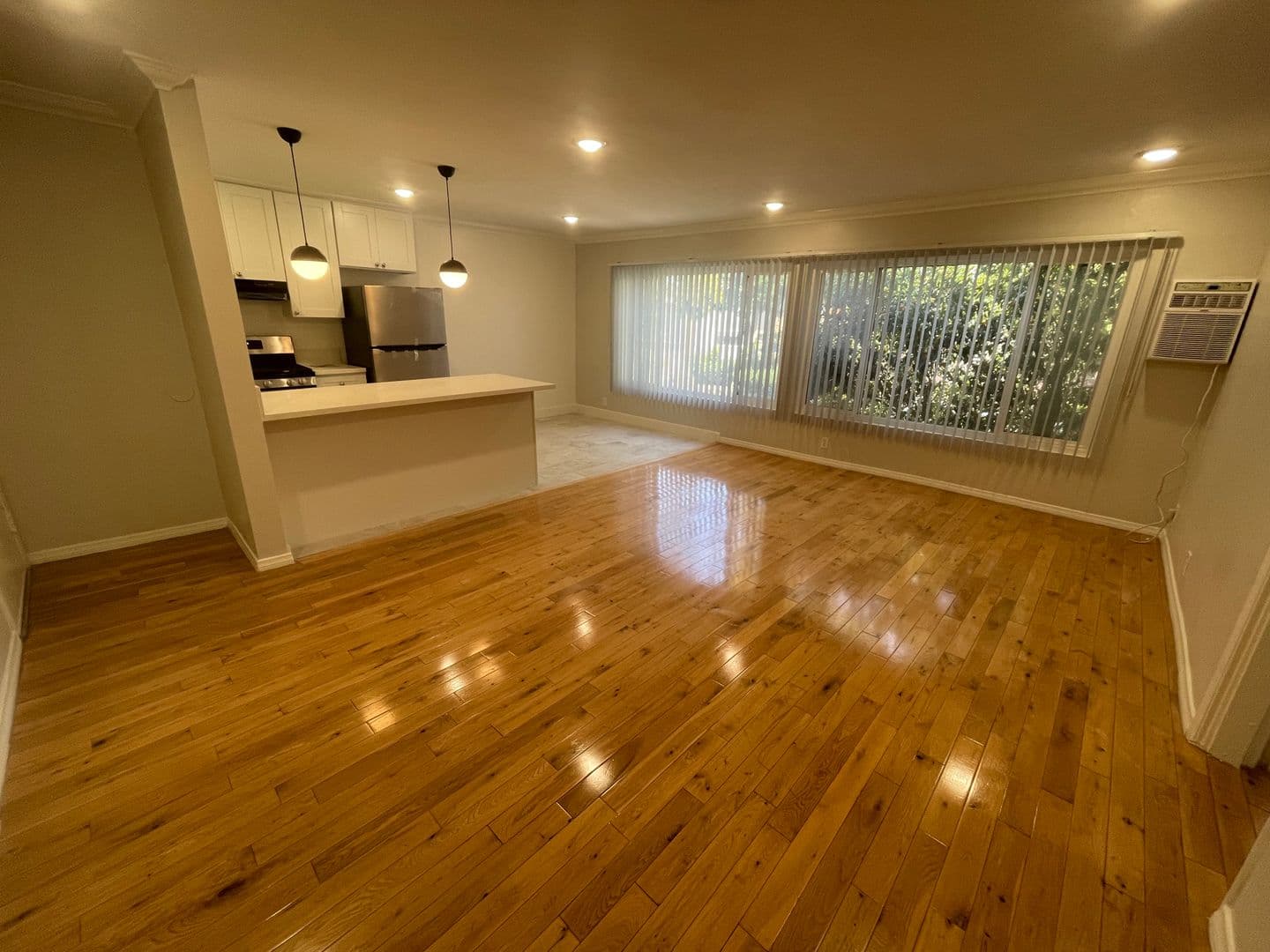 West Hollywood Apartment: 1050 N. Ogden Dr.