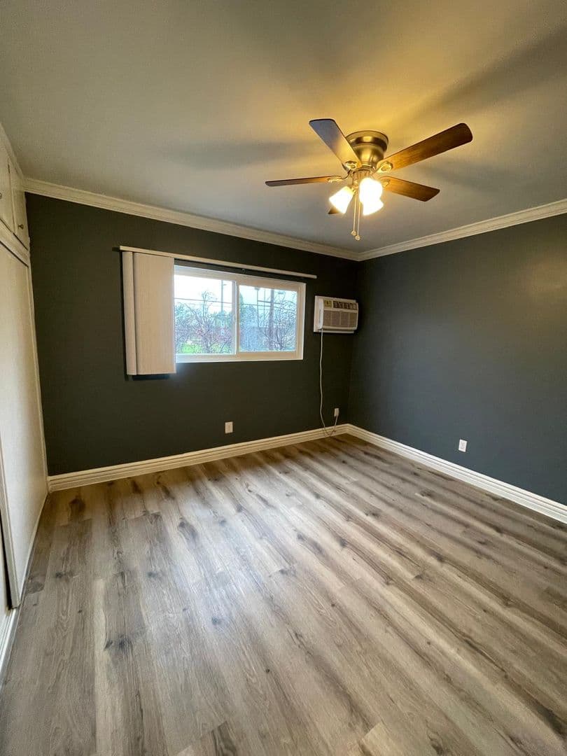 Los Angeles Apartment: 845 N. Harvard Blvd.