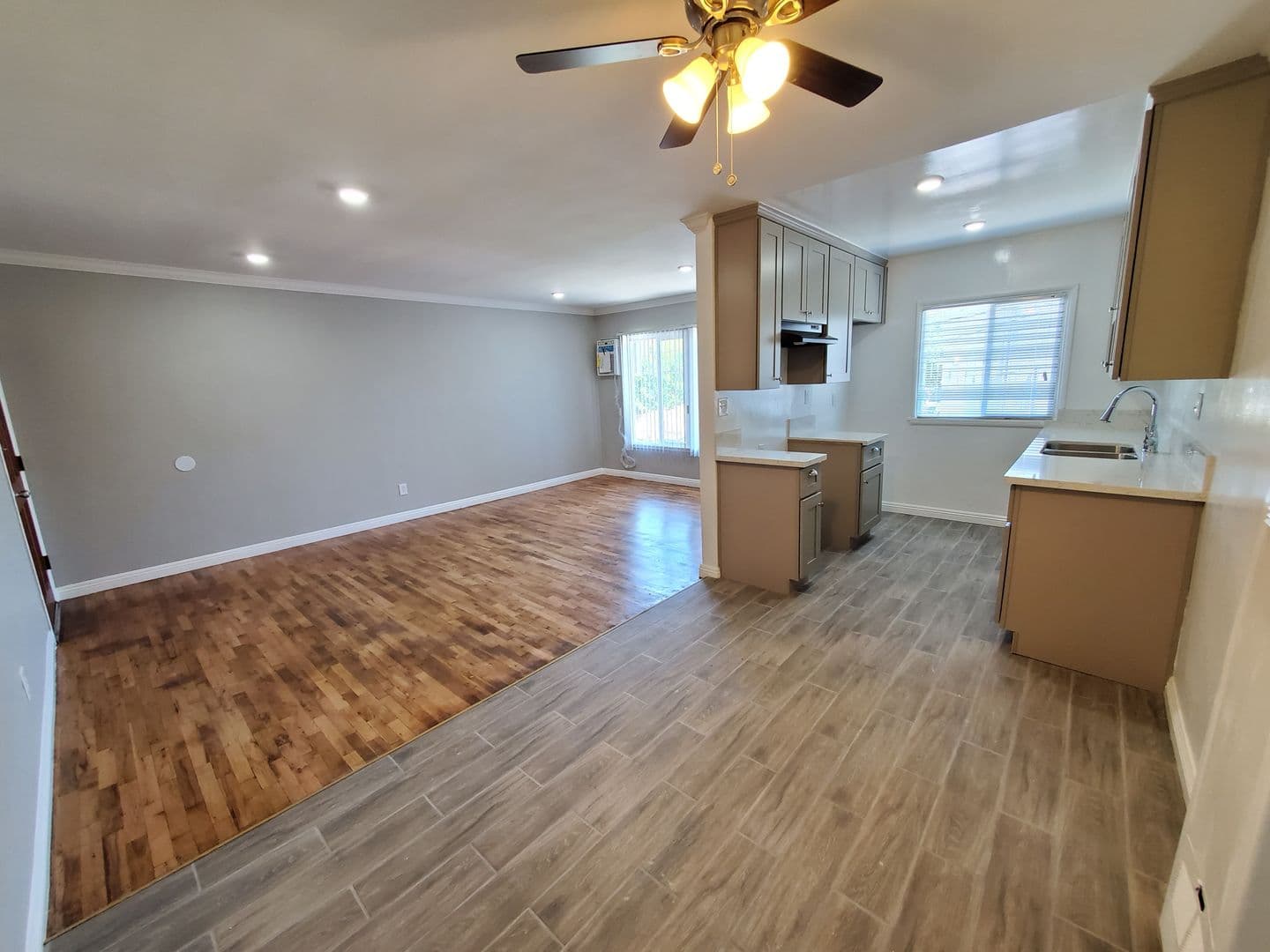 North Hollywood Apartment: 11416 Miranda St.