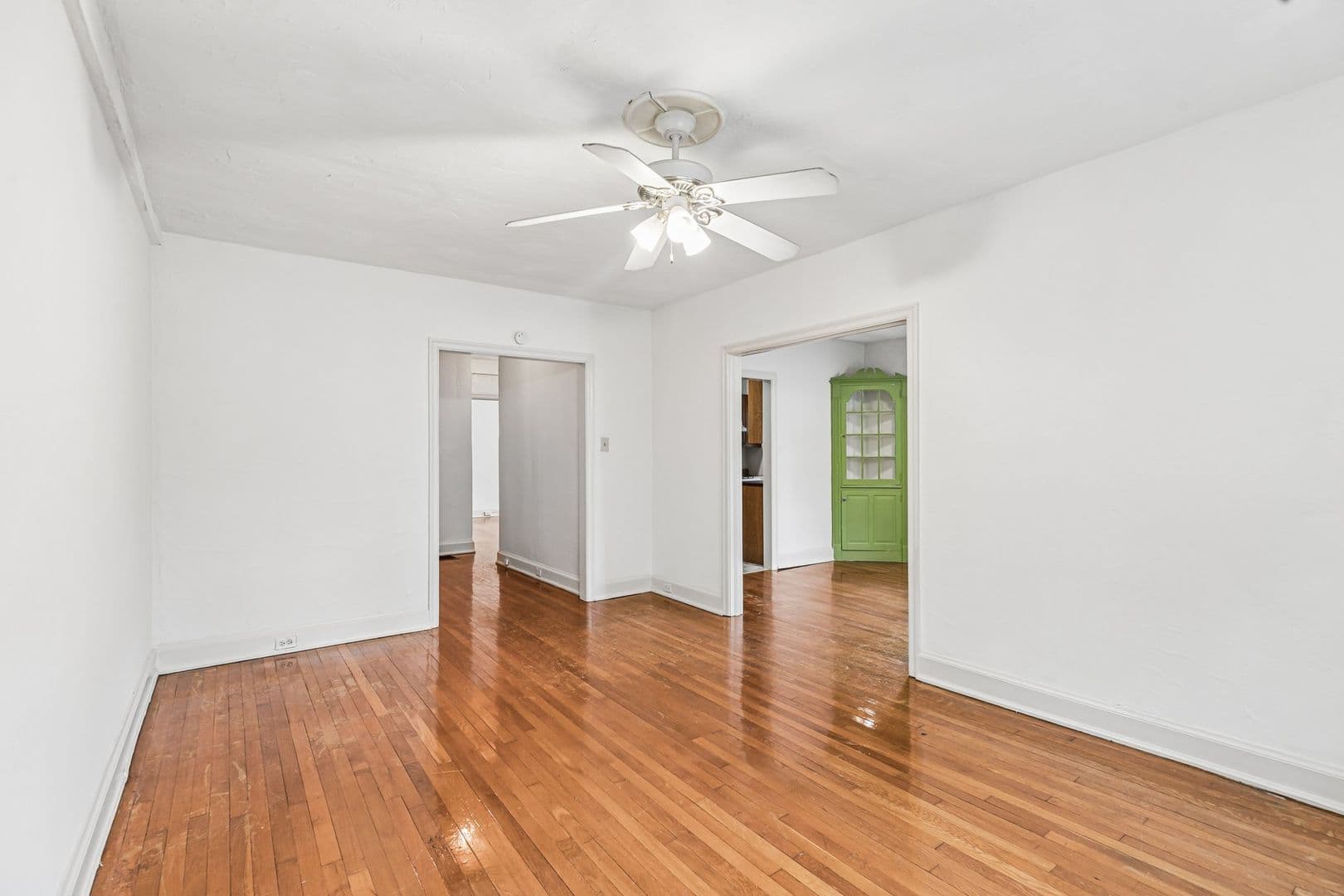 Ardmore Condo: 126 Argyle Rd
