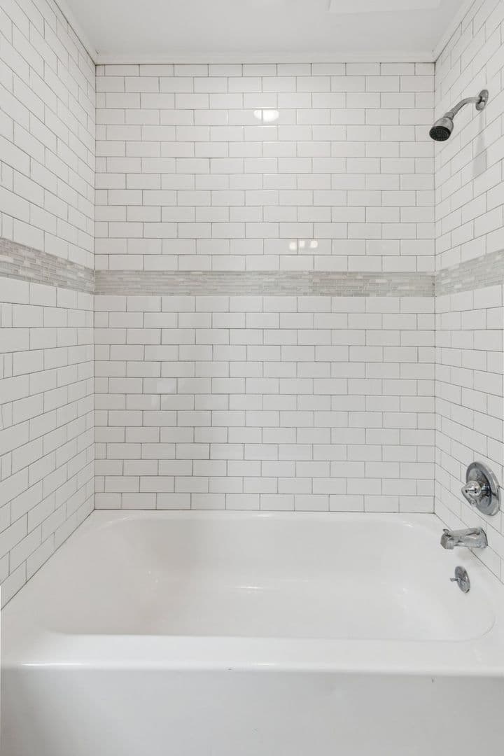 Philadelphia Apartment: 21 E Price Street