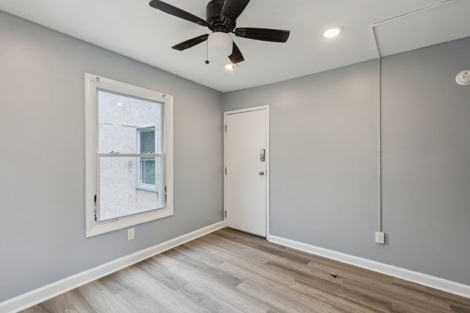Philadelphia Apartment: 21 E Price Street