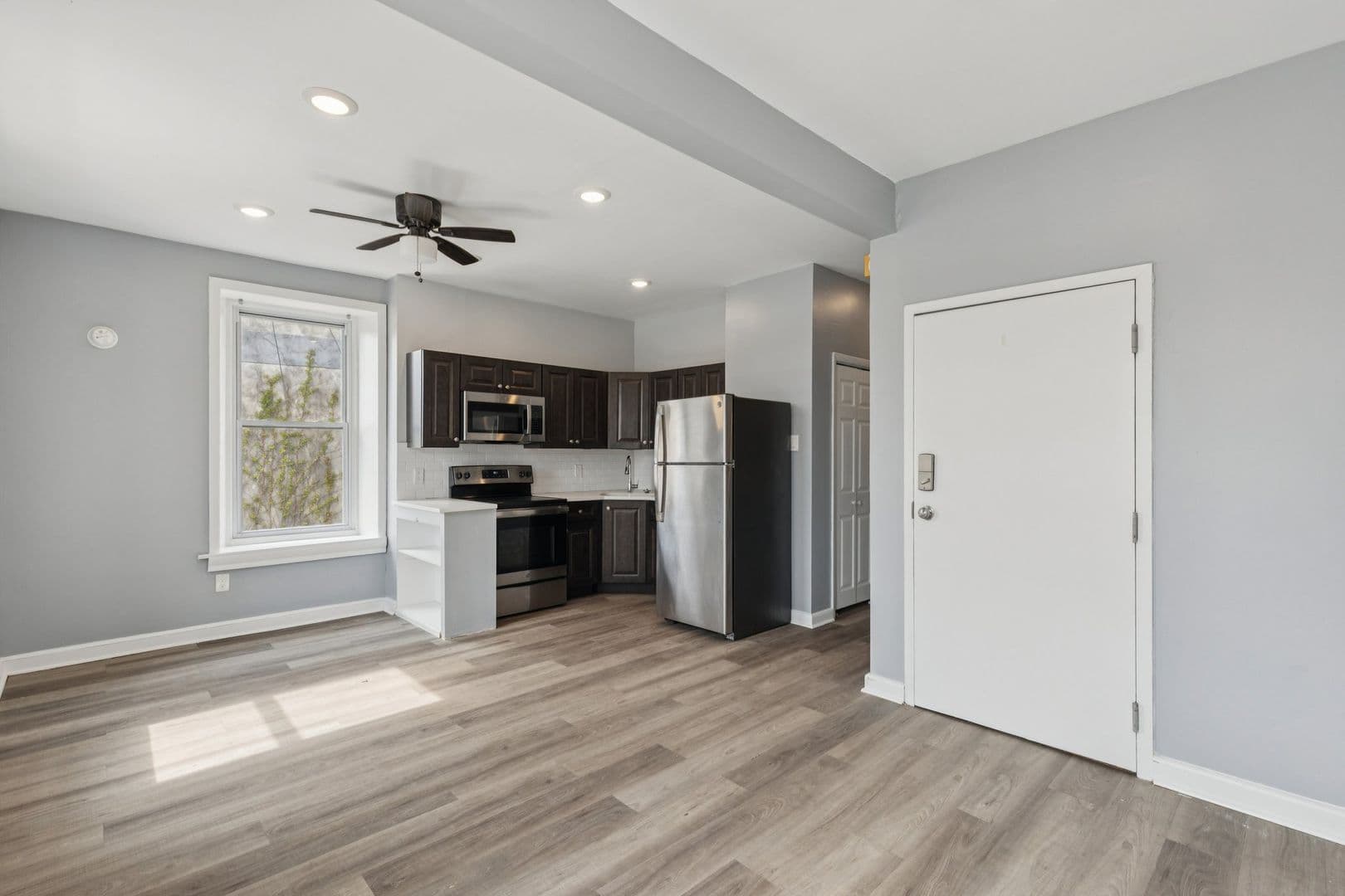 Philadelphia Apartment: 21 E Price Street