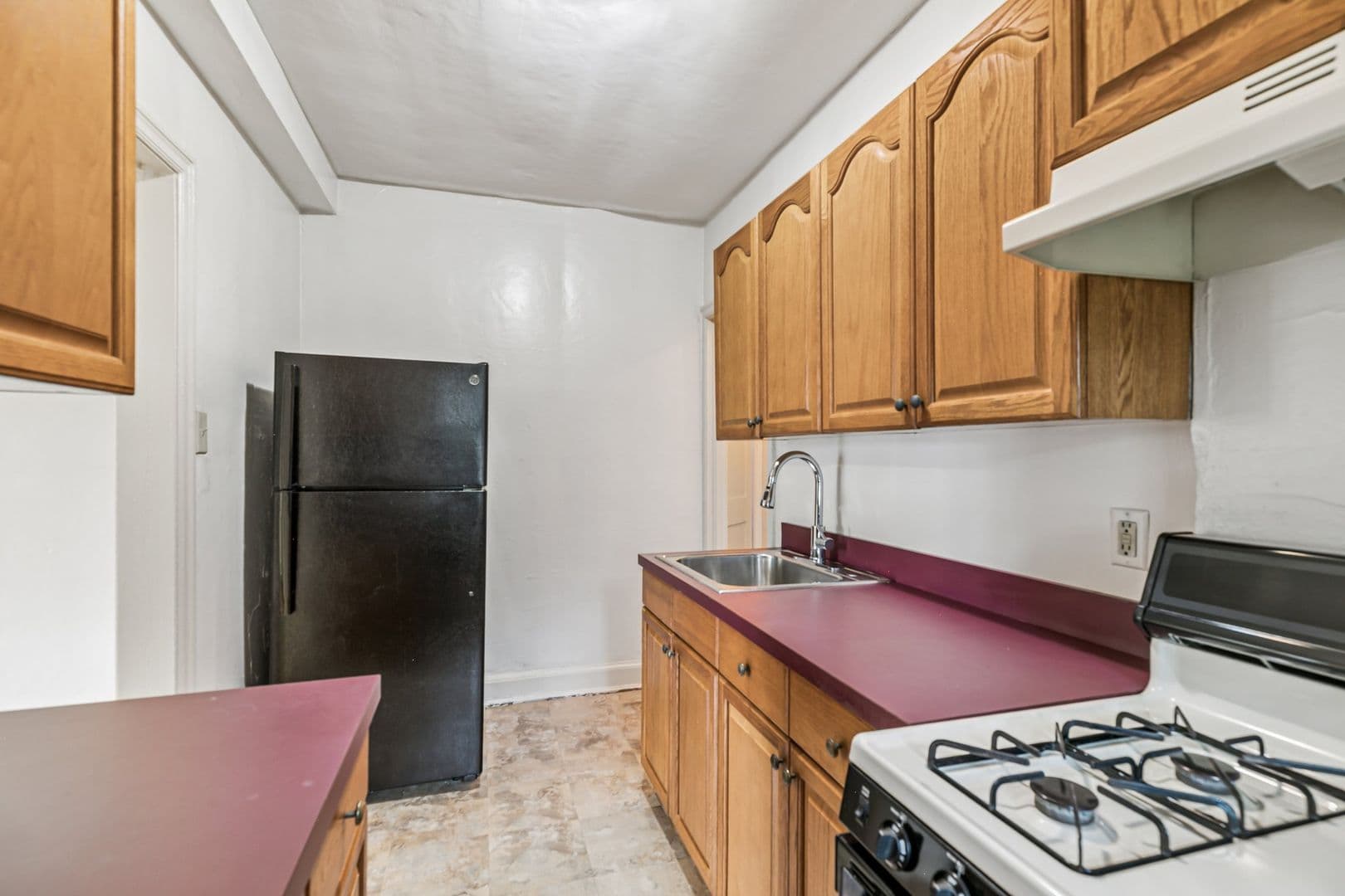 Ardmore Condo: 126 Argyle Rd