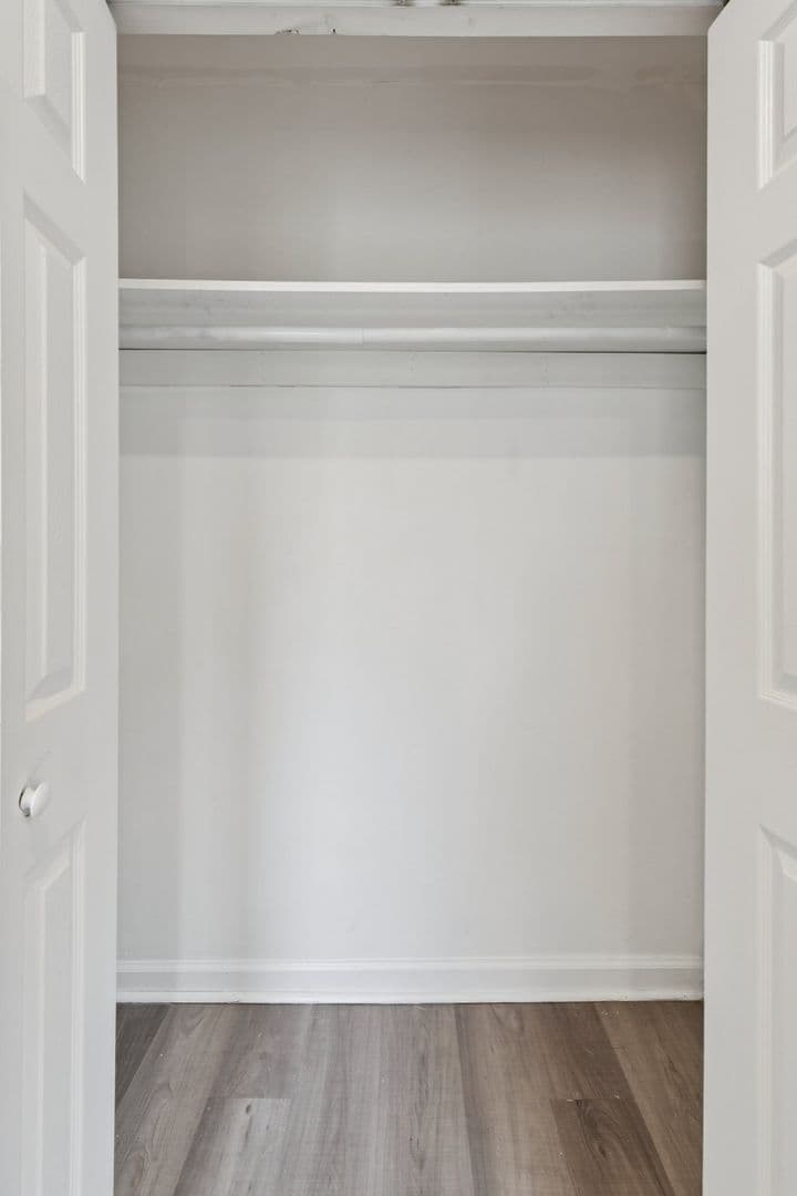 Philadelphia Apartment: 21 E Price Street