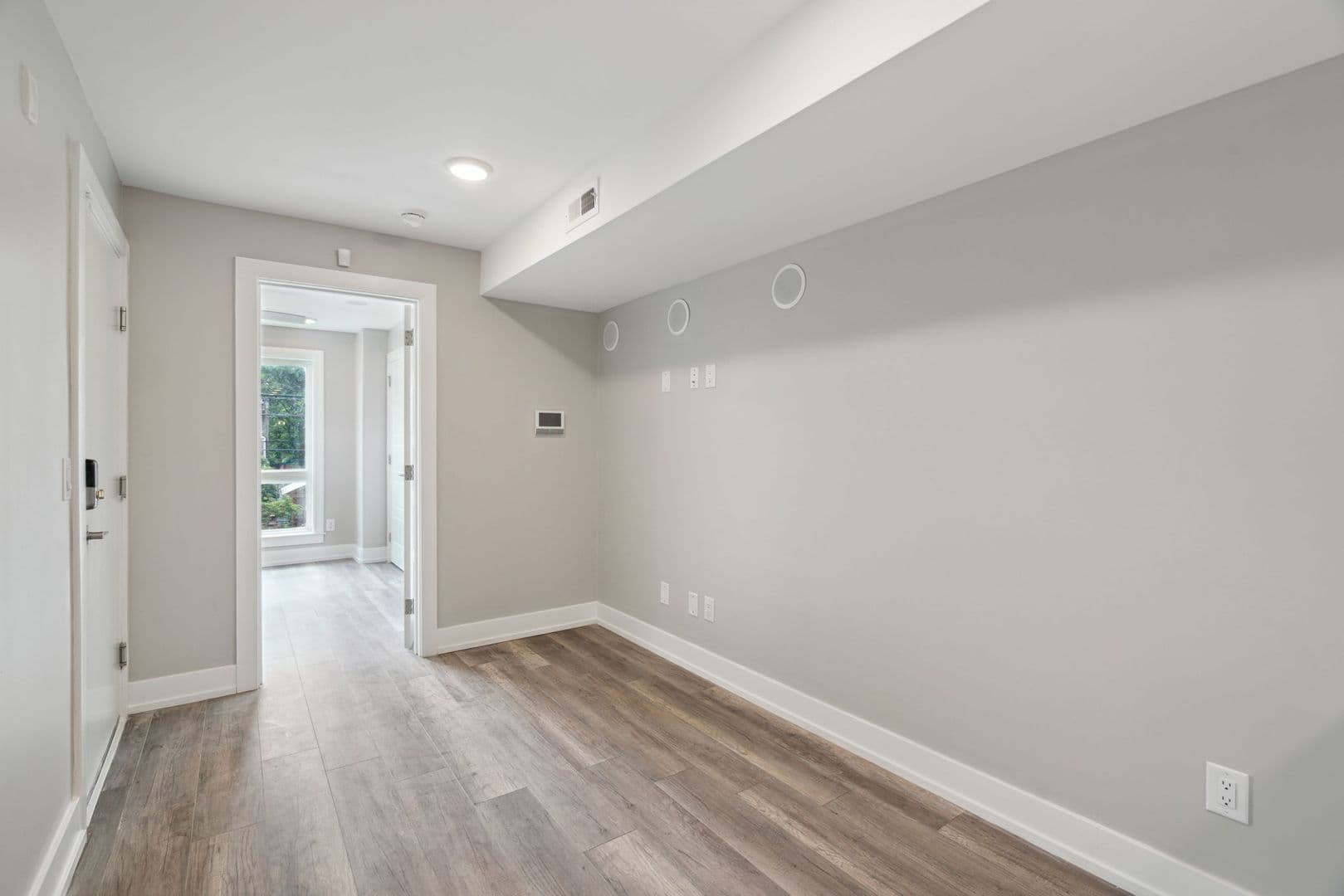 Philadelphia Apartment: 2262 N 2nd St
