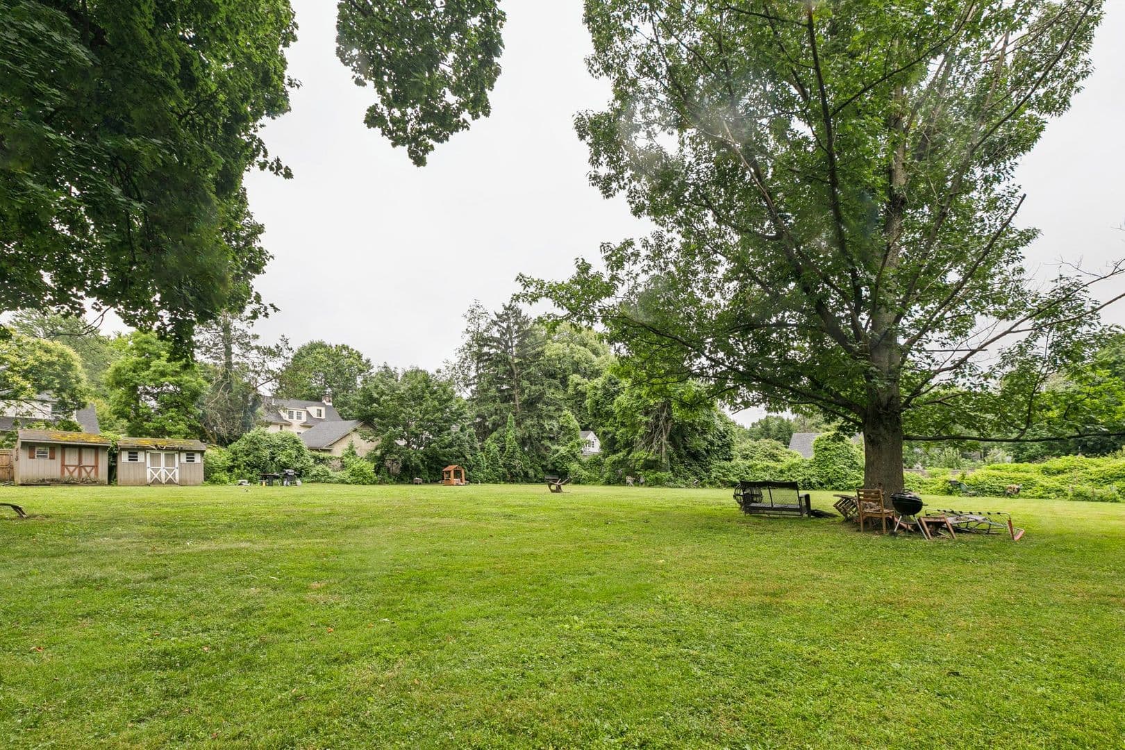 Ardmore Condo: 126 Argyle Rd