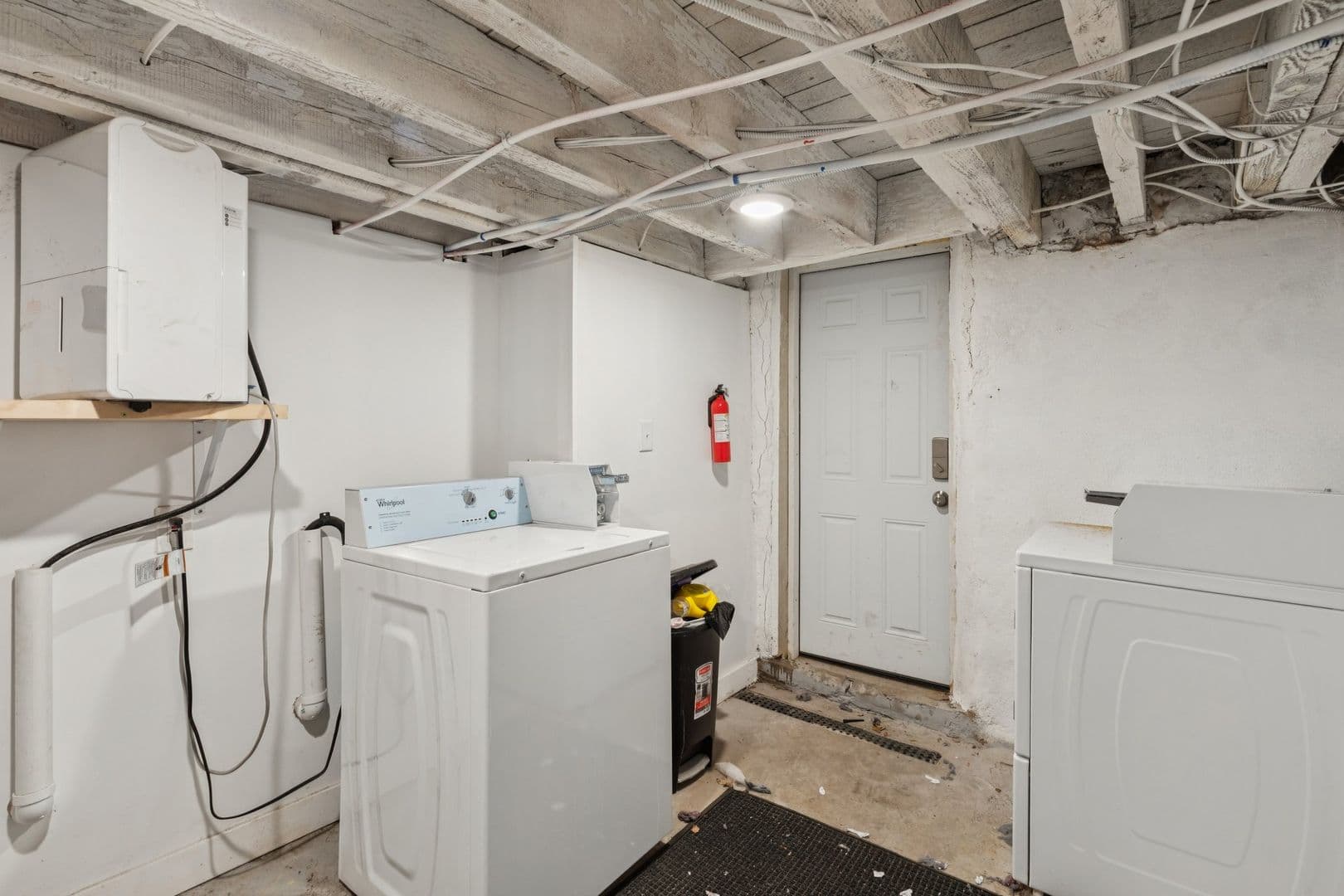 Philadelphia Apartment: 21 E Price Street