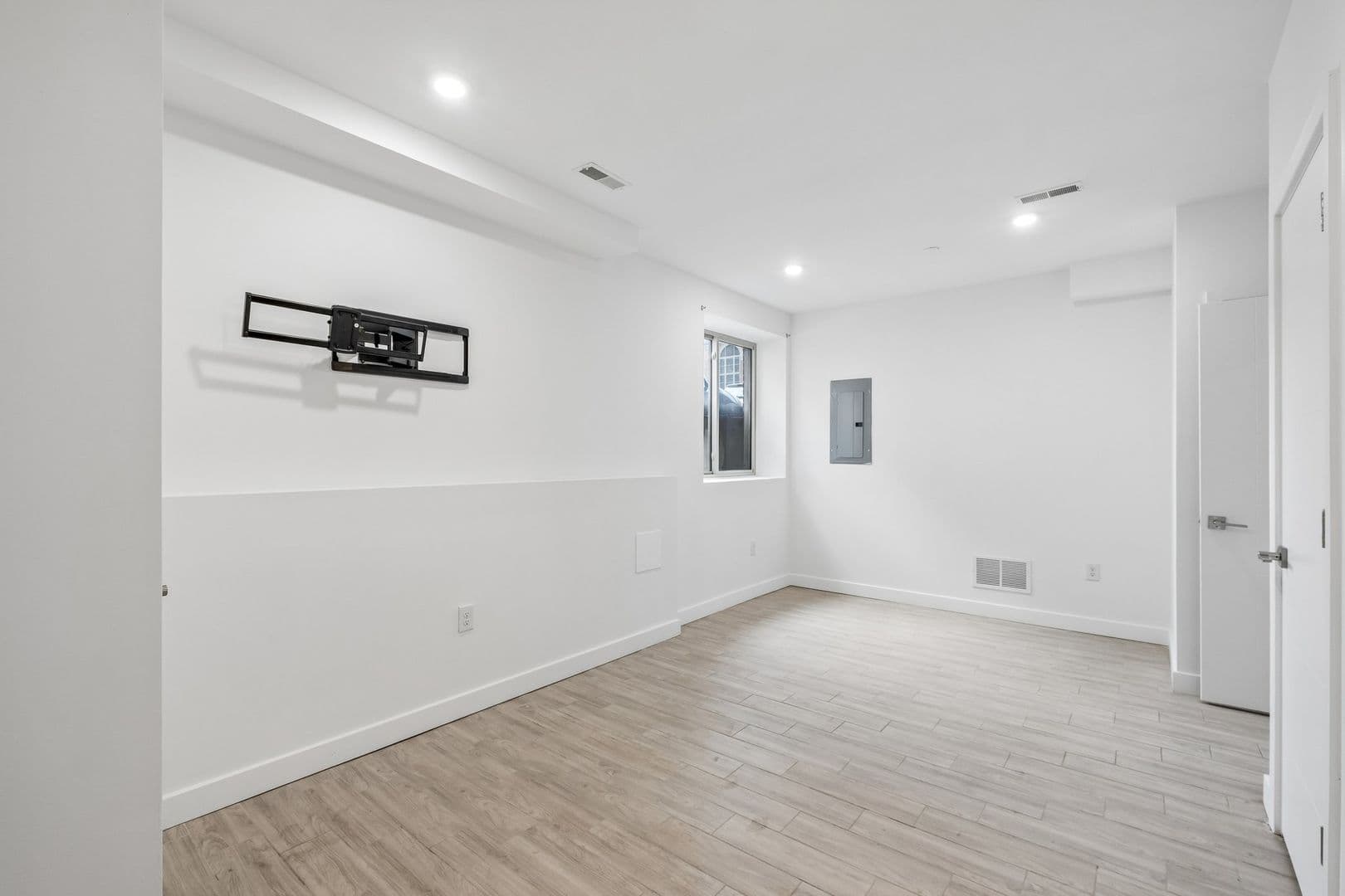 Philadelphia Apartment: 1945 N 7th St