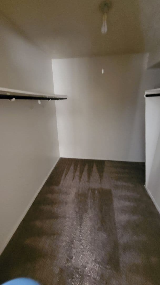 La Vista Apartment: 8500 Granville Parkway