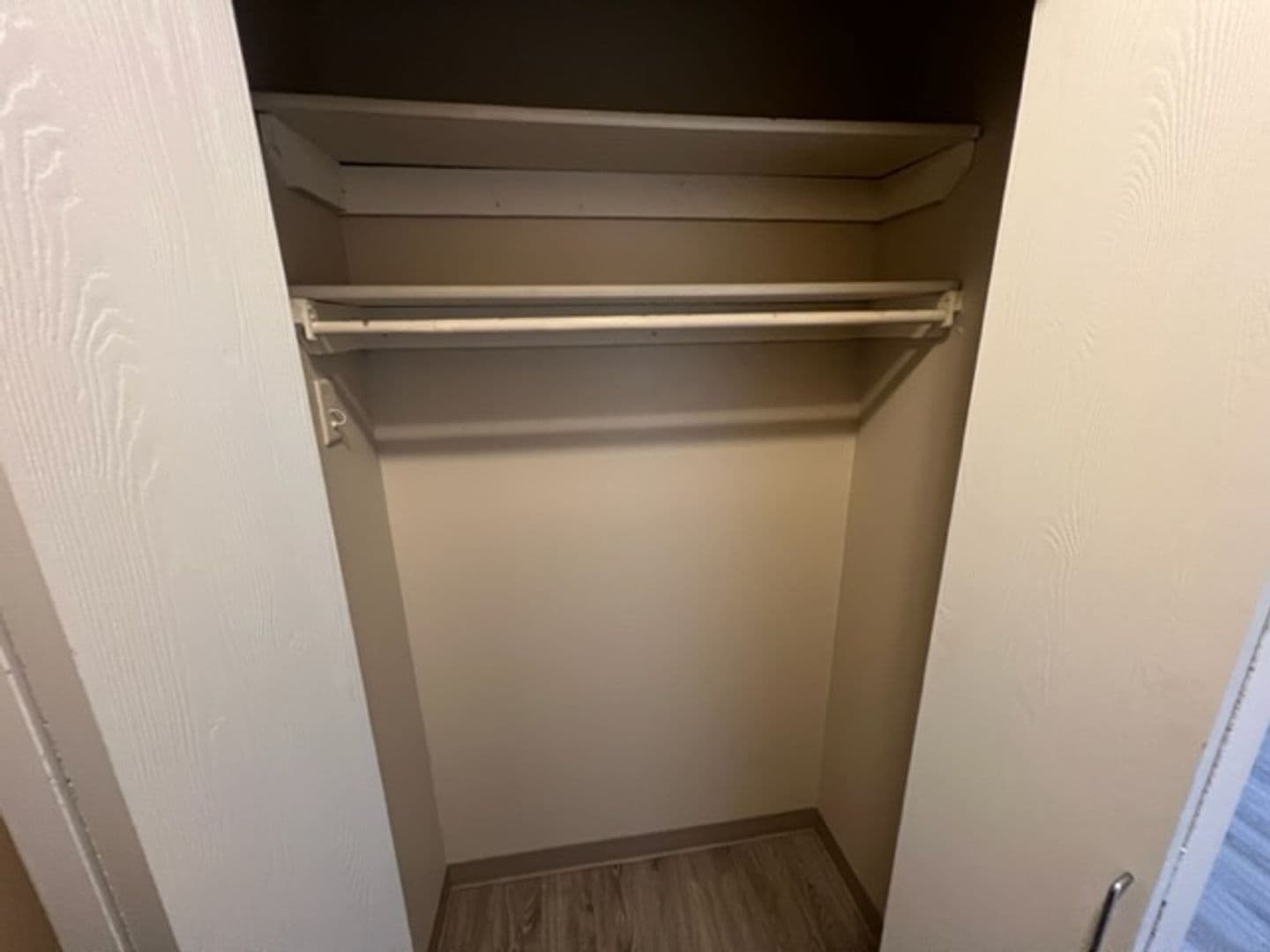 Omaha Apartment: 601 S 16th St