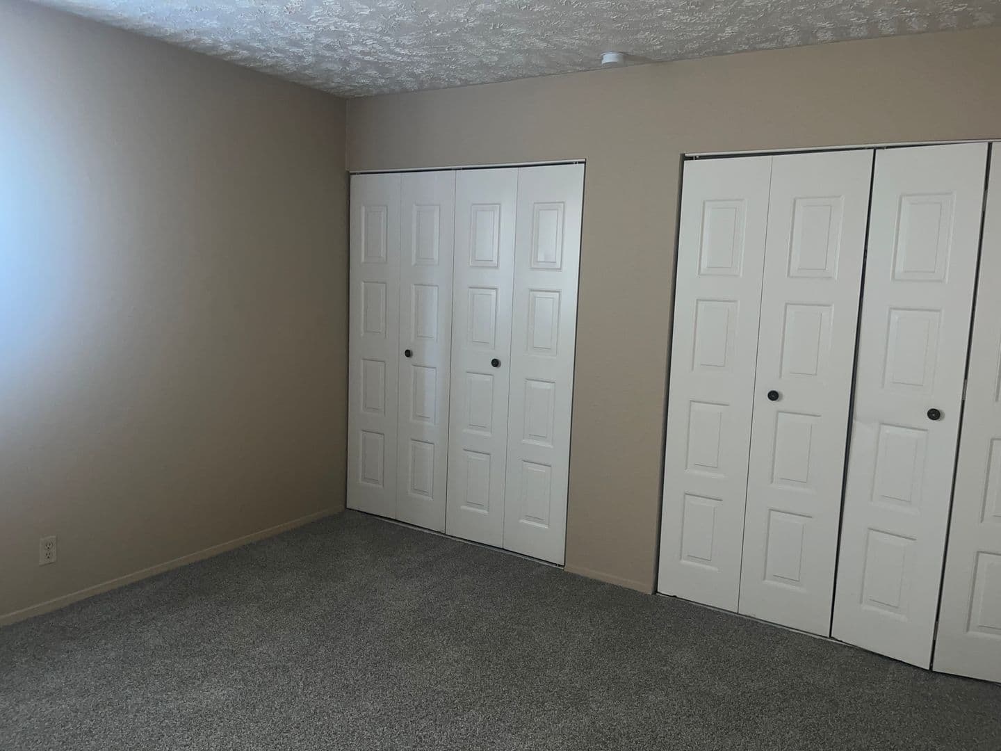 La Vista Apartment: 8500 Granville Parkway
