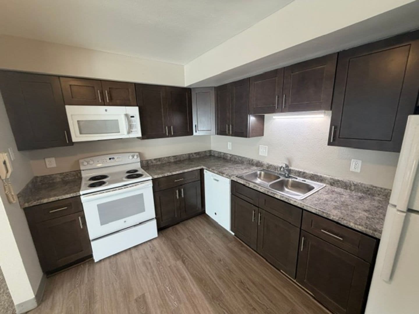Omaha Apartment: 2605 Izard Court