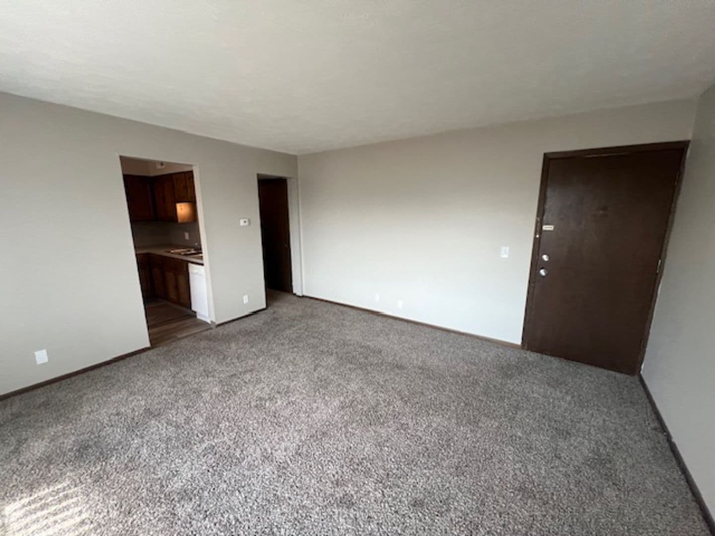 Omaha Apartment: 508 S 35th Avenue