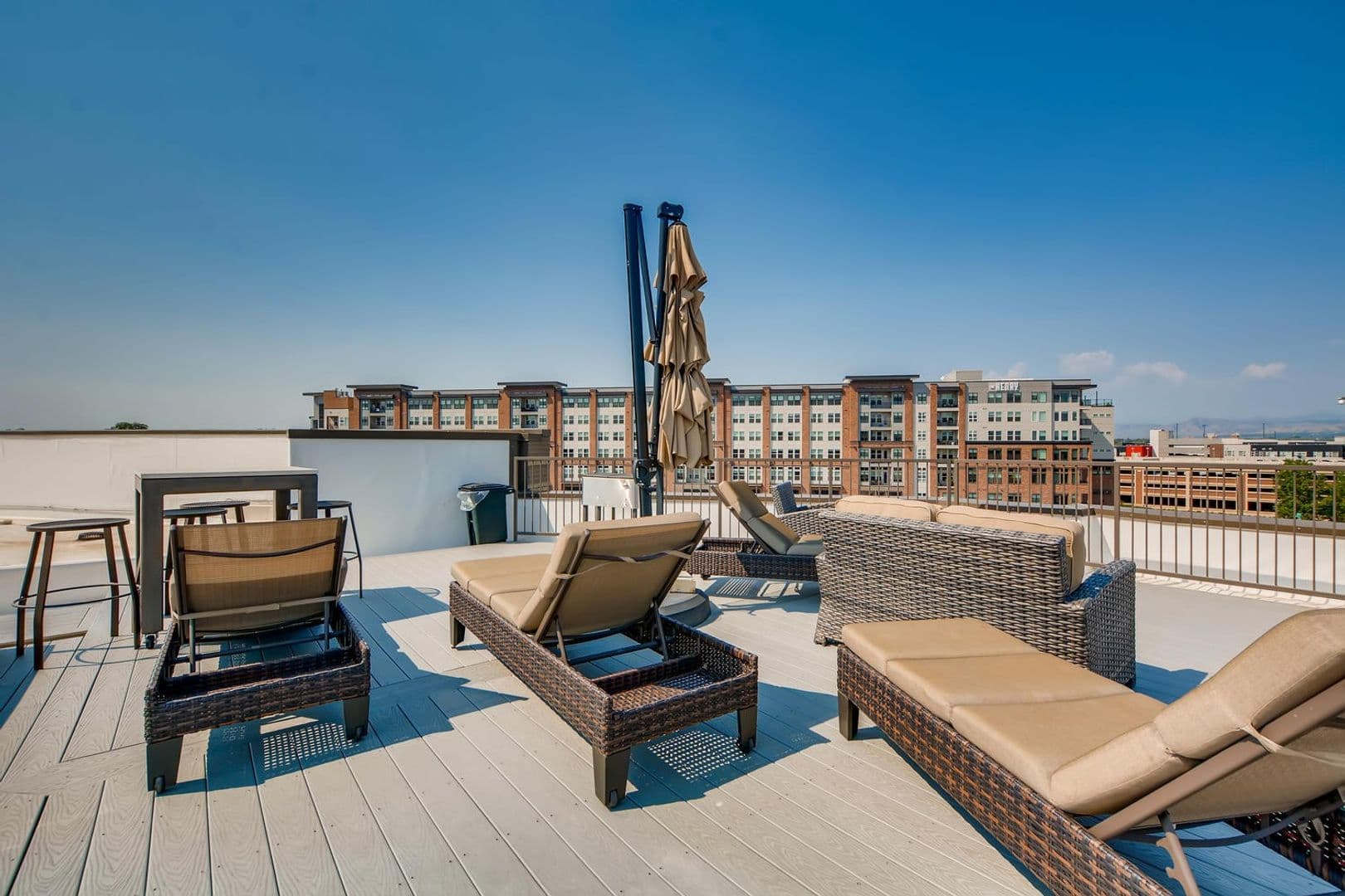 Denver Apartment: 999 S Logan St.