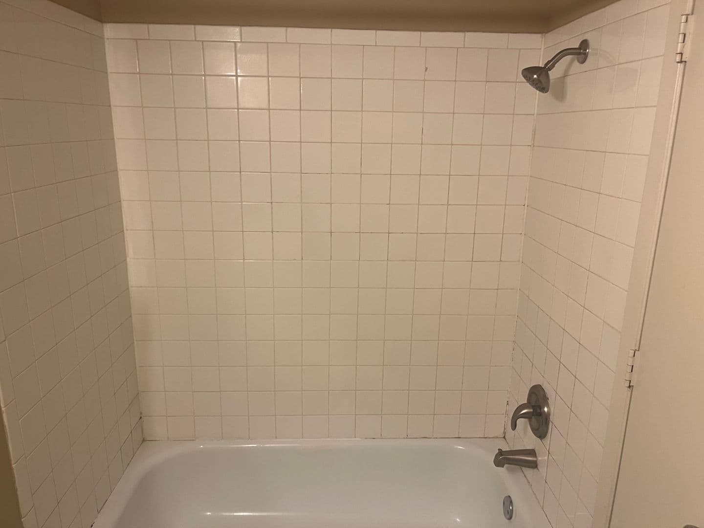 La Vista Apartment: 8500 Granville Parkway