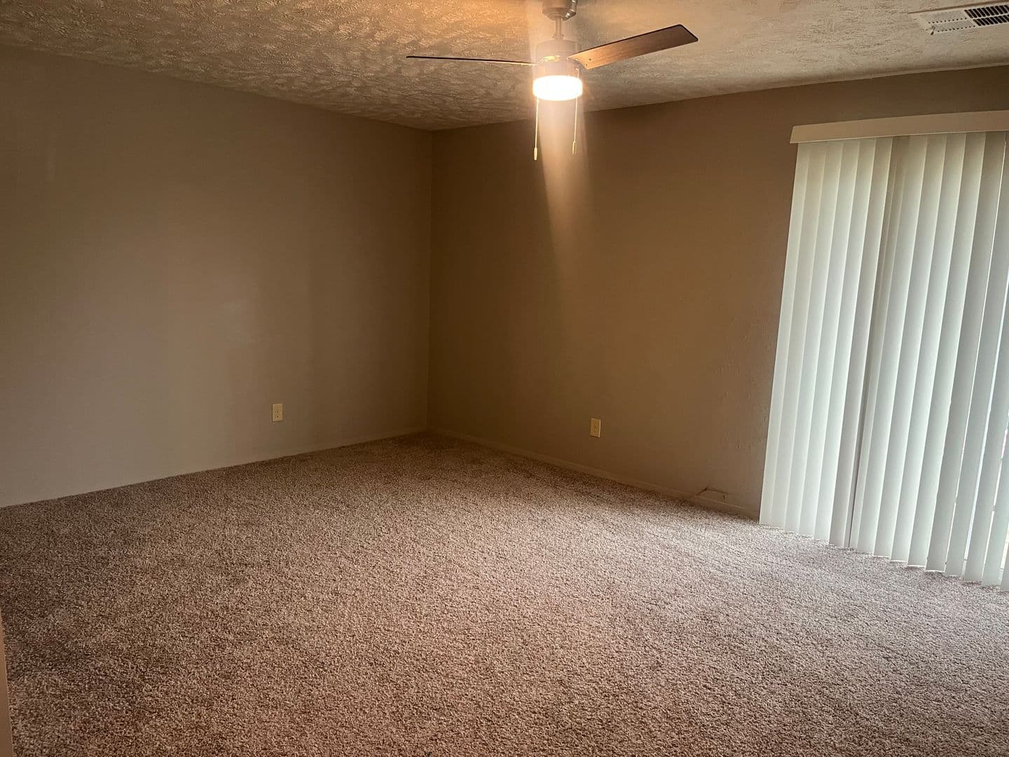 La Vista Apartment: 8500 Granville Parkway