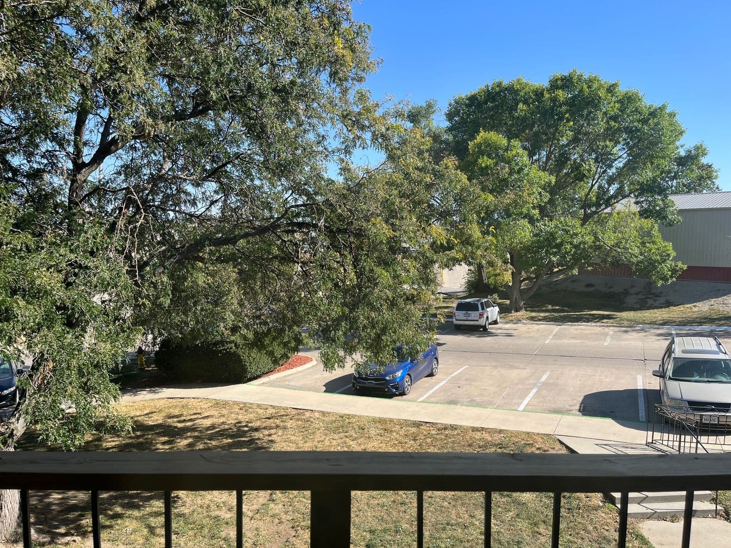 La Vista Apartment: 8500 Granville Parkway
