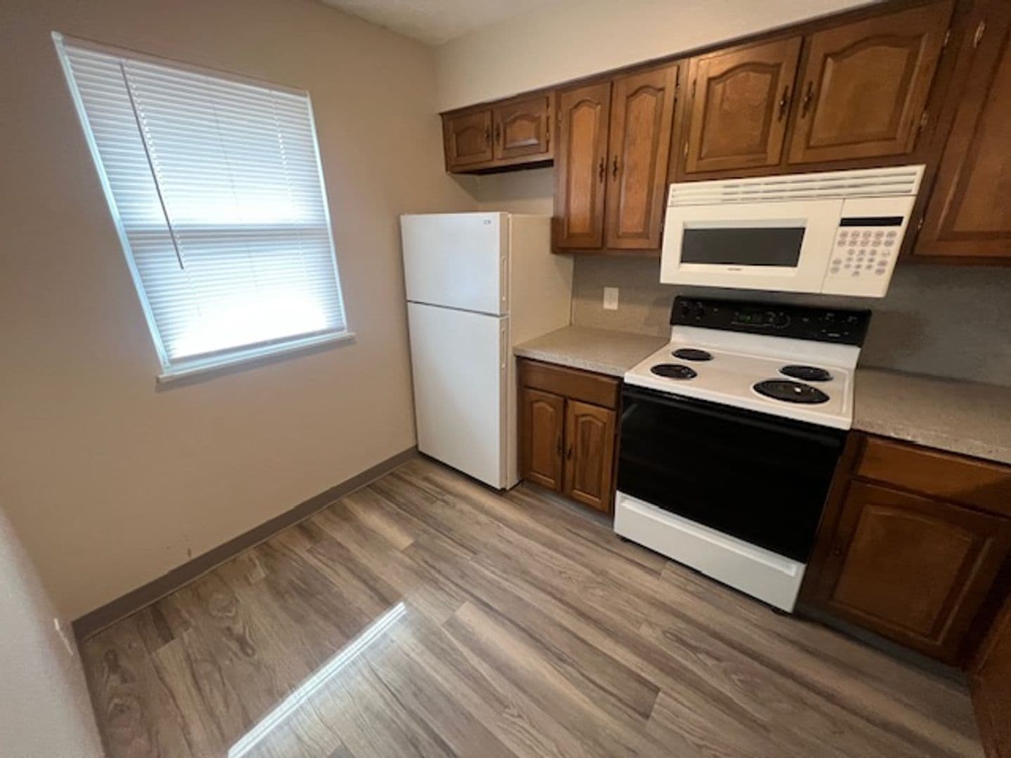 Omaha Apartment: 508 S 35th Avenue