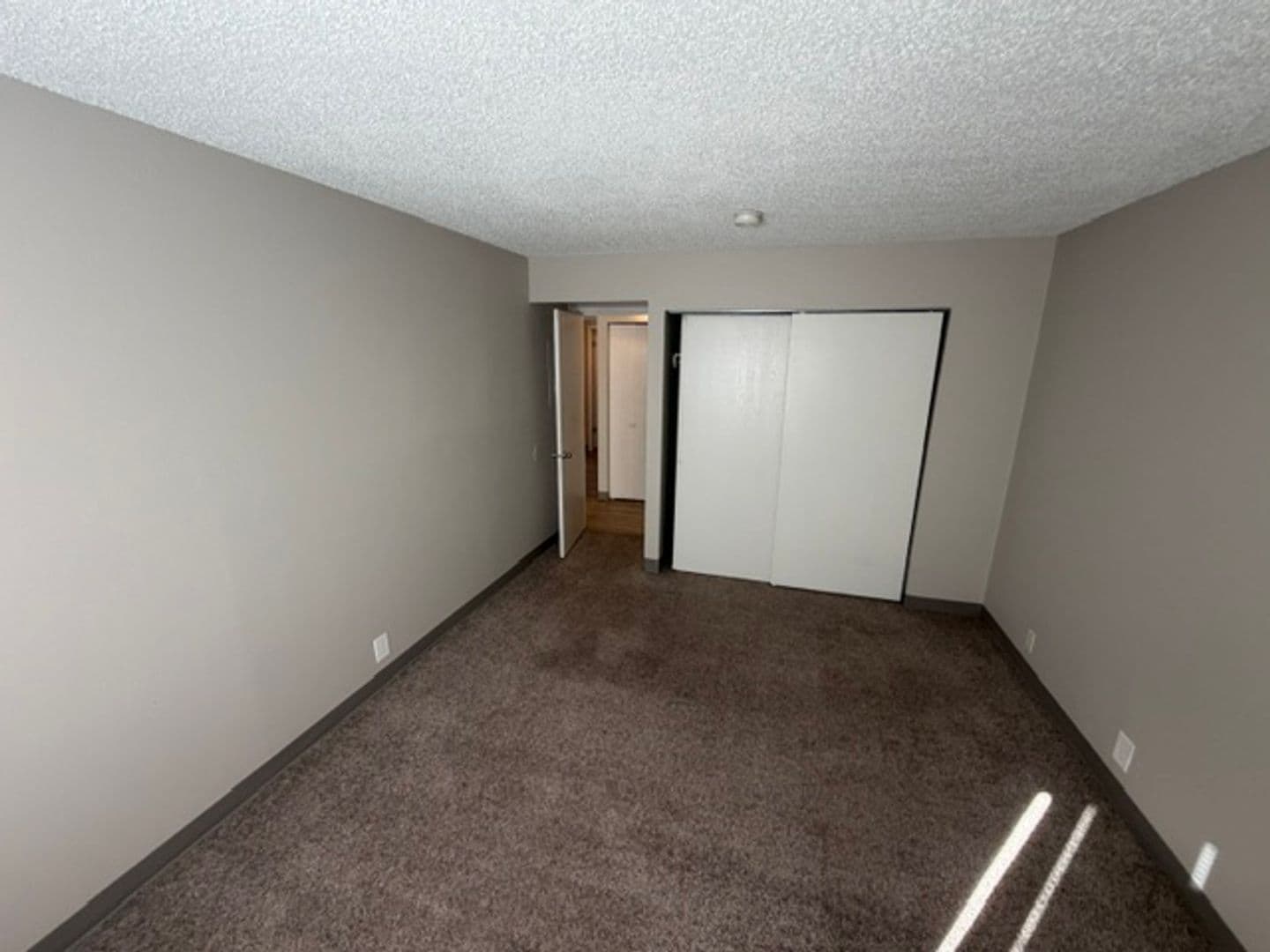 Omaha Apartment: 2605 Izard Court