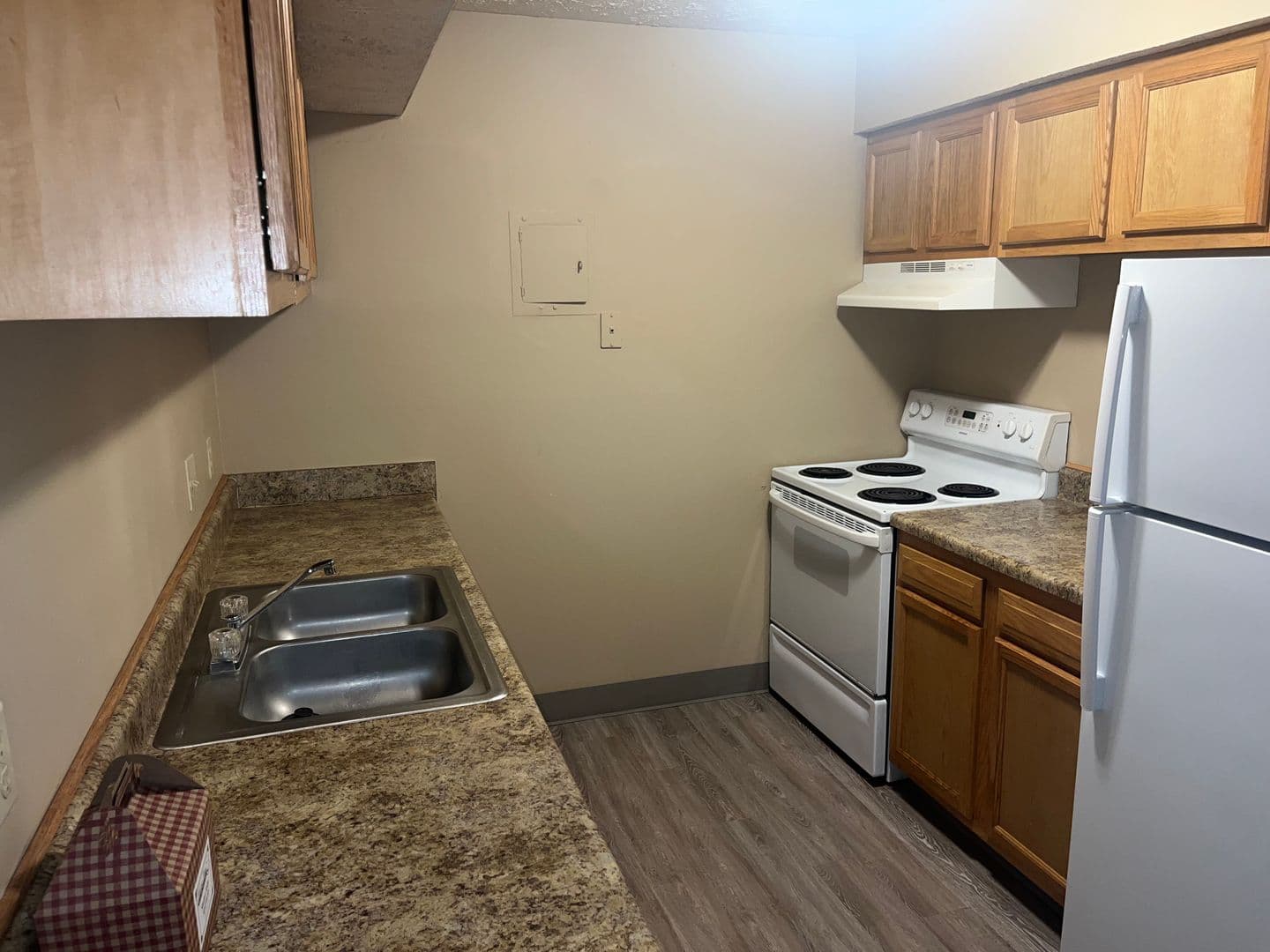La Vista Apartment: 8500 Granville Parkway