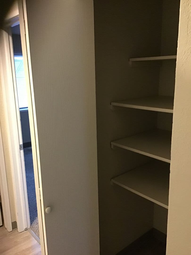 Omaha Apartment: 2563 Irving Court