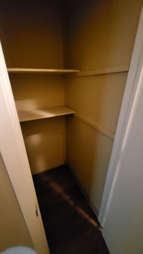 La Vista Apartment: 8500 Granville Parkway
