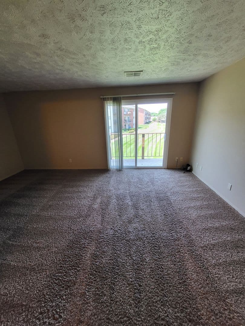 La Vista Apartment: 8500 Granville Parkway