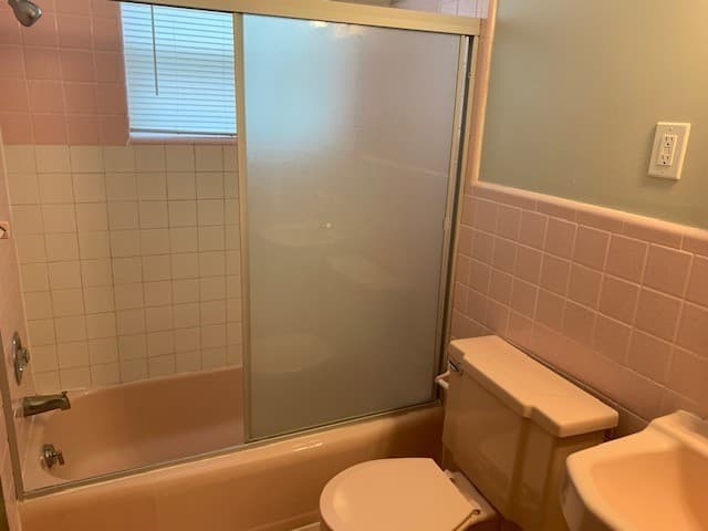 Omaha Apartment: 508 S 35th Avenue