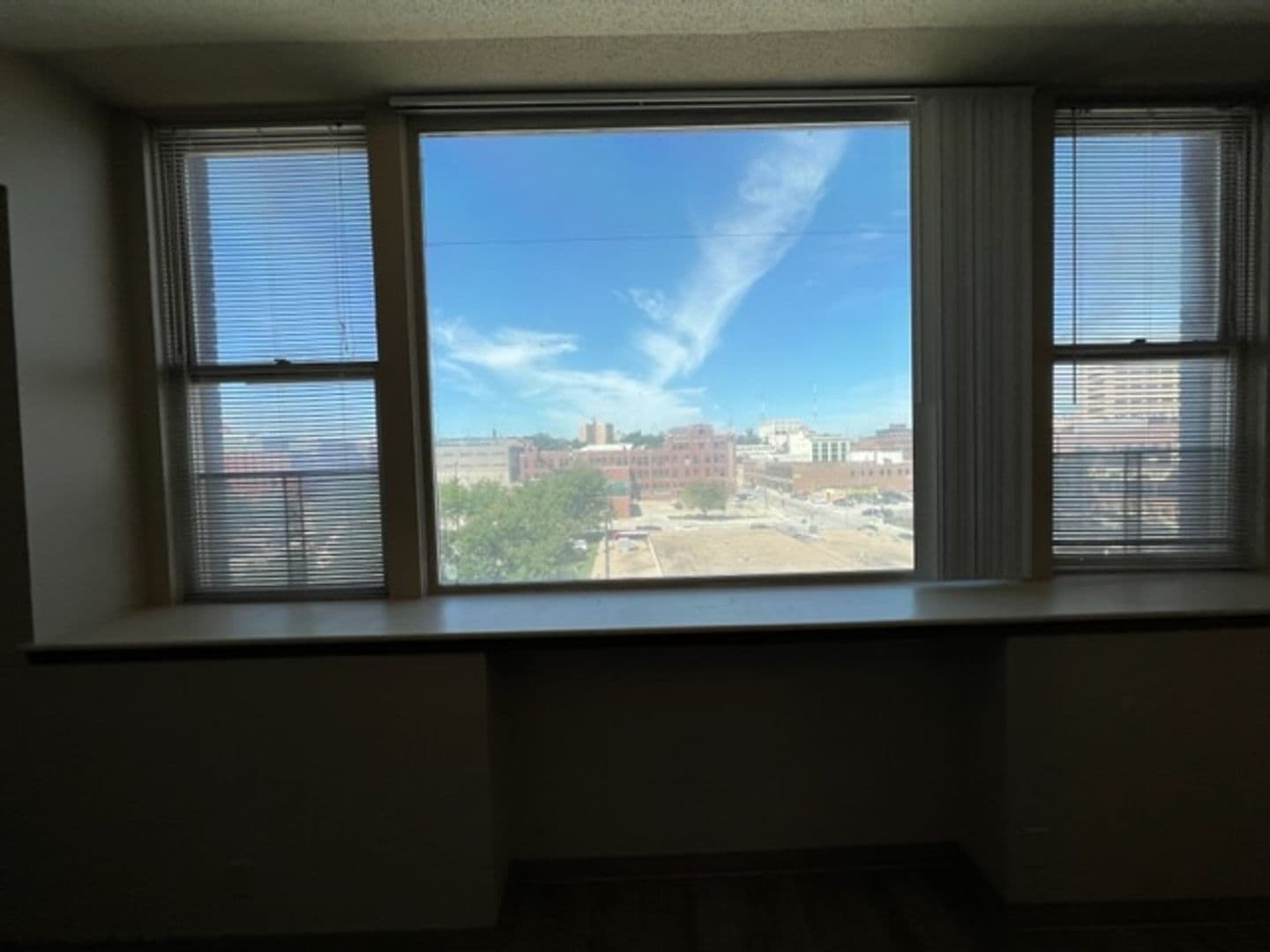 Omaha Apartment: 601 S 16th St
