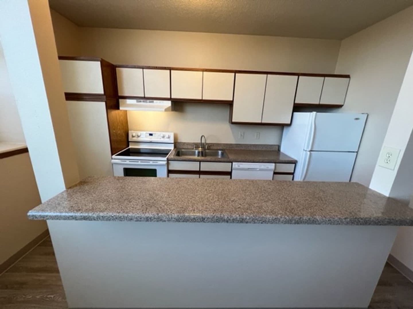 Omaha Apartment: 601 S 16th St