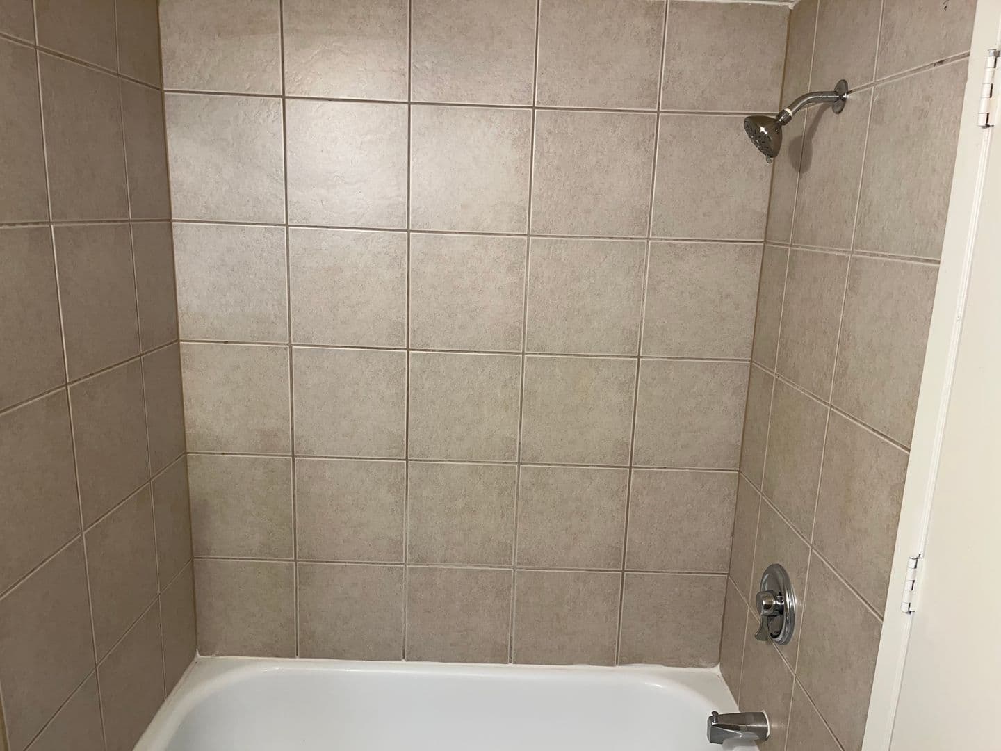 La Vista Apartment: 8500 Granville Parkway