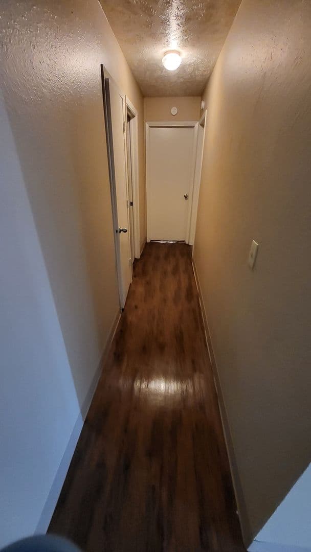 La Vista Apartment: 8500 Granville Parkway