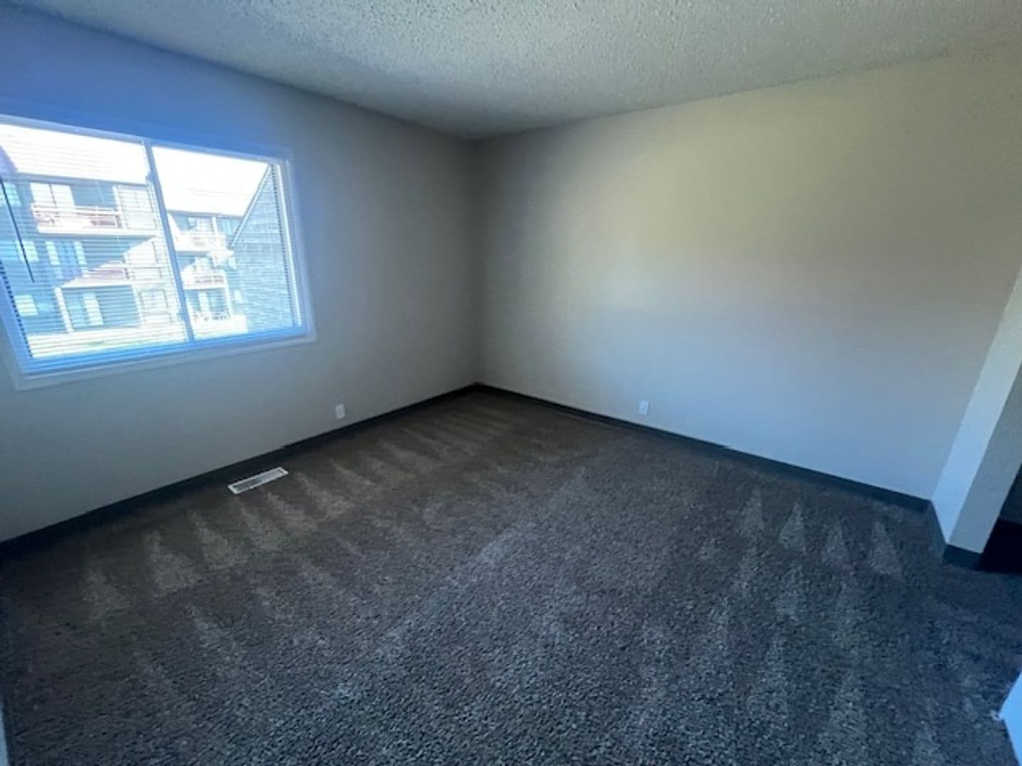 Omaha Apartment: 2575 Irving Court