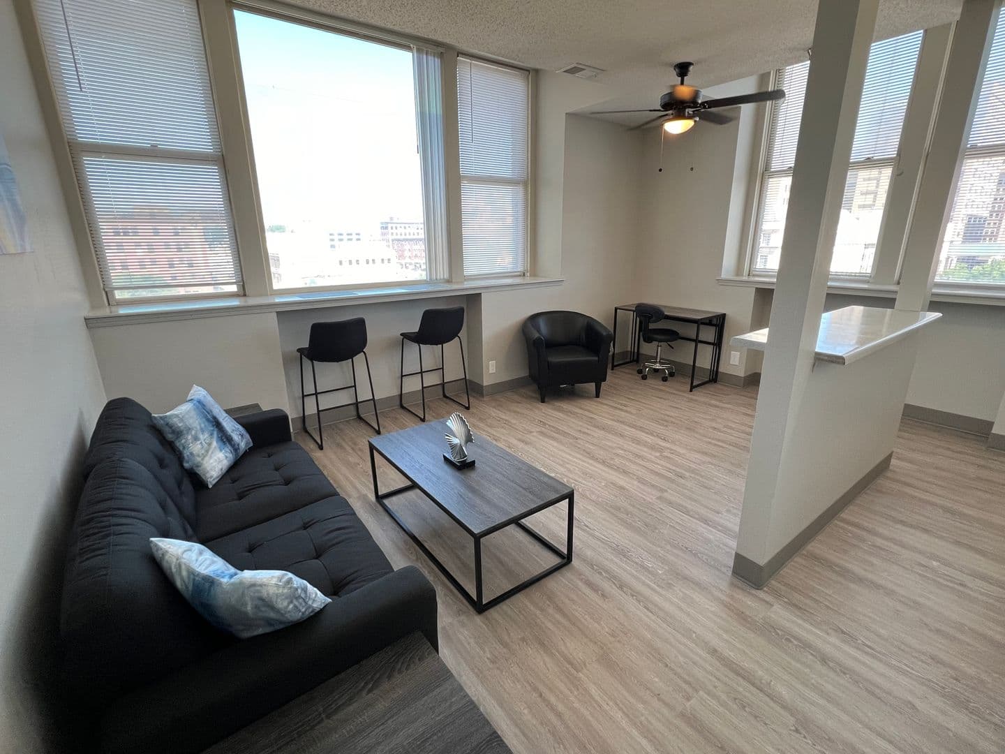 Omaha Apartment: 601 S 16th St