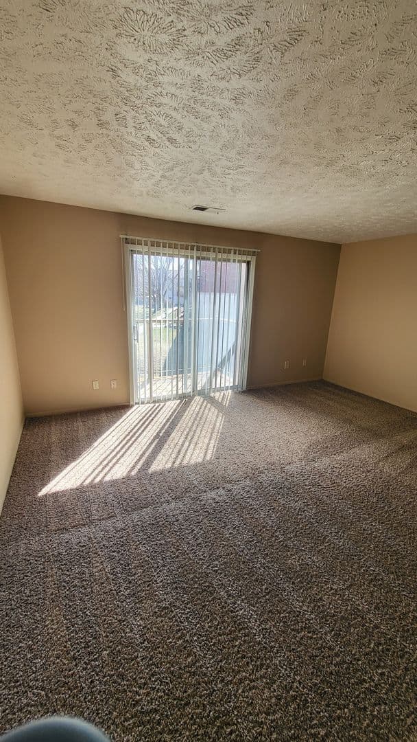 La Vista Apartment: 8500 Granville Parkway