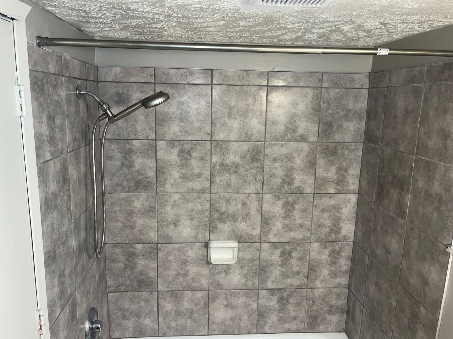 La Vista Apartment: 8500 Granville Parkway