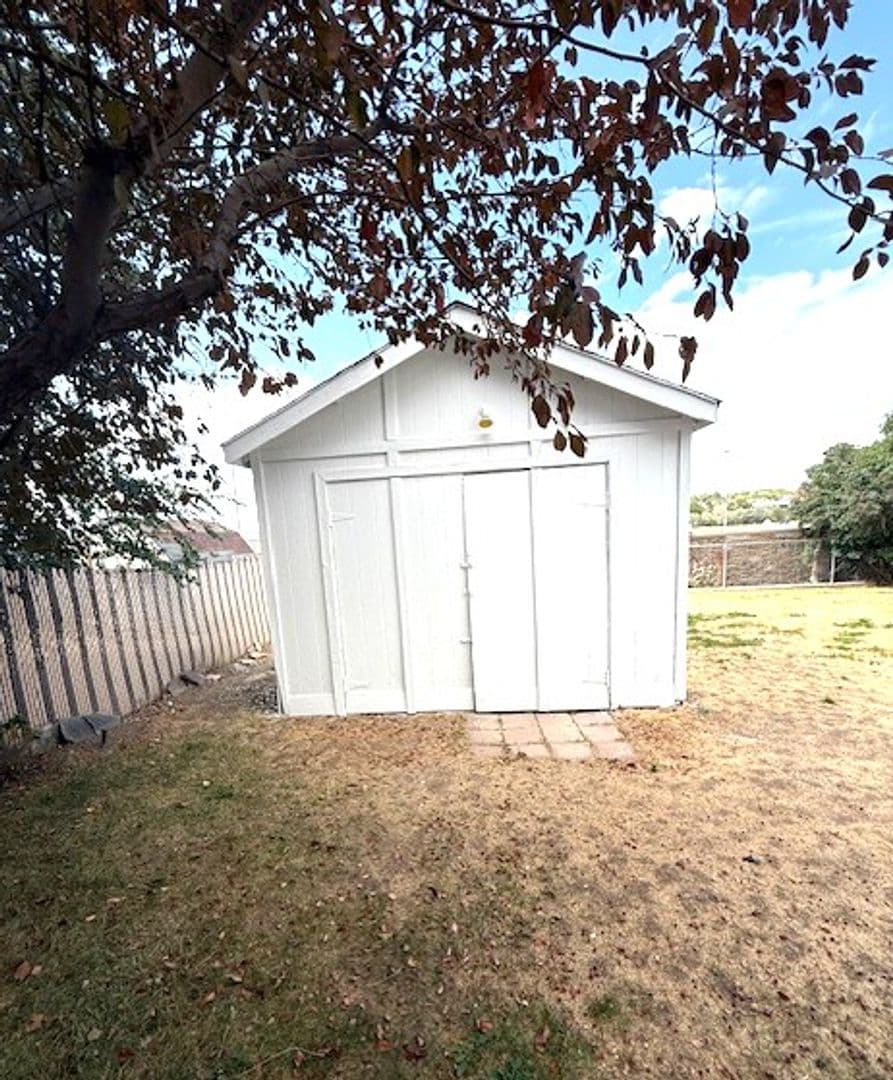 Elko House: 604 Bullion Road