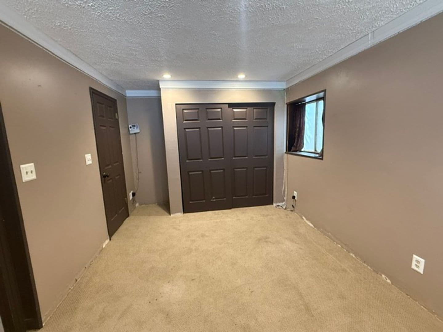 Elko House: 1385 Suncrest Court