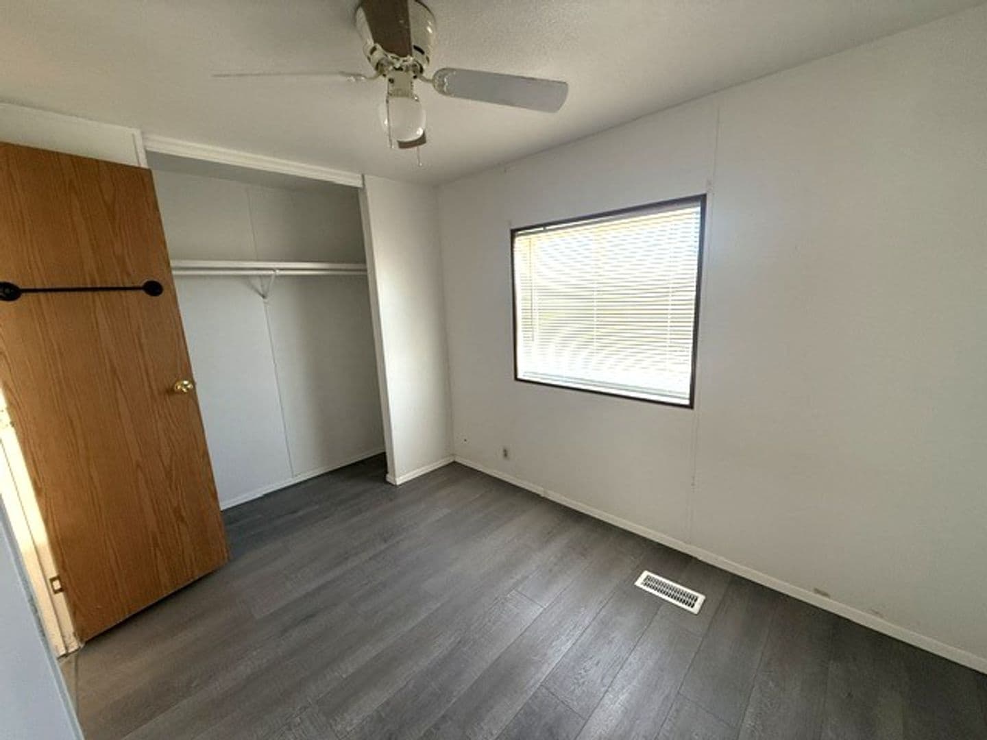 Elko House: 10954 Wood Avenue