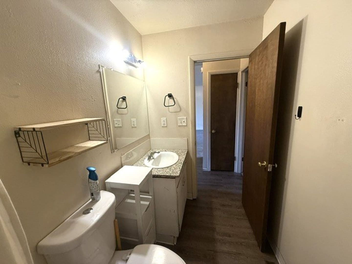 Elko Apartment: Fir Street