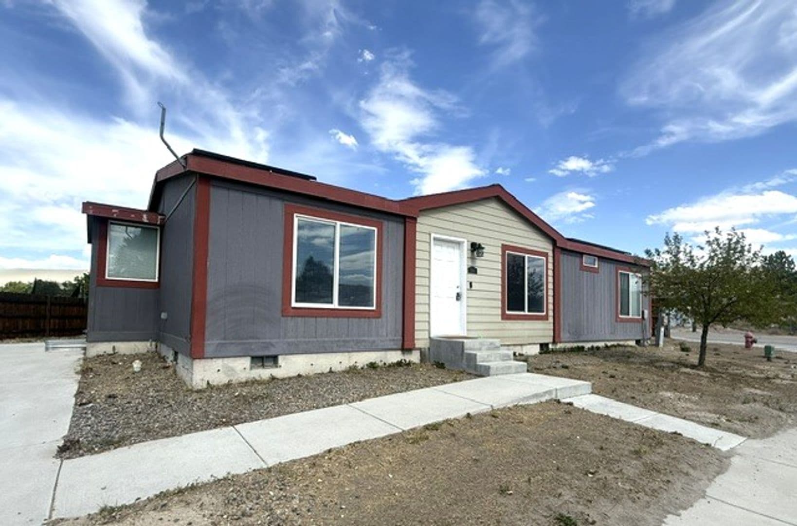 Elko House: 1581 Daisy Dr