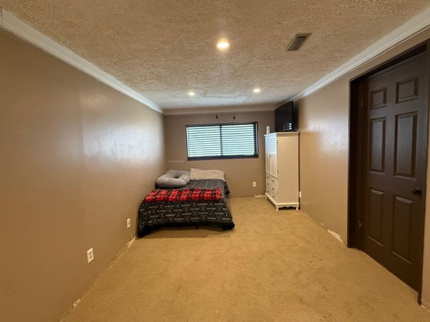 Elko House: 1385 Suncrest Court