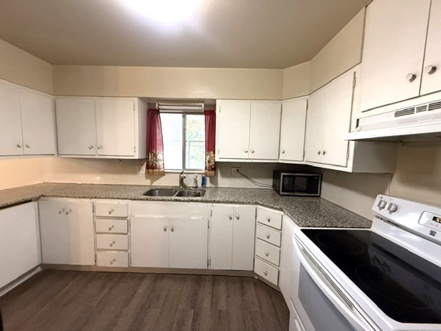 Elko Apartment: Fir Street
