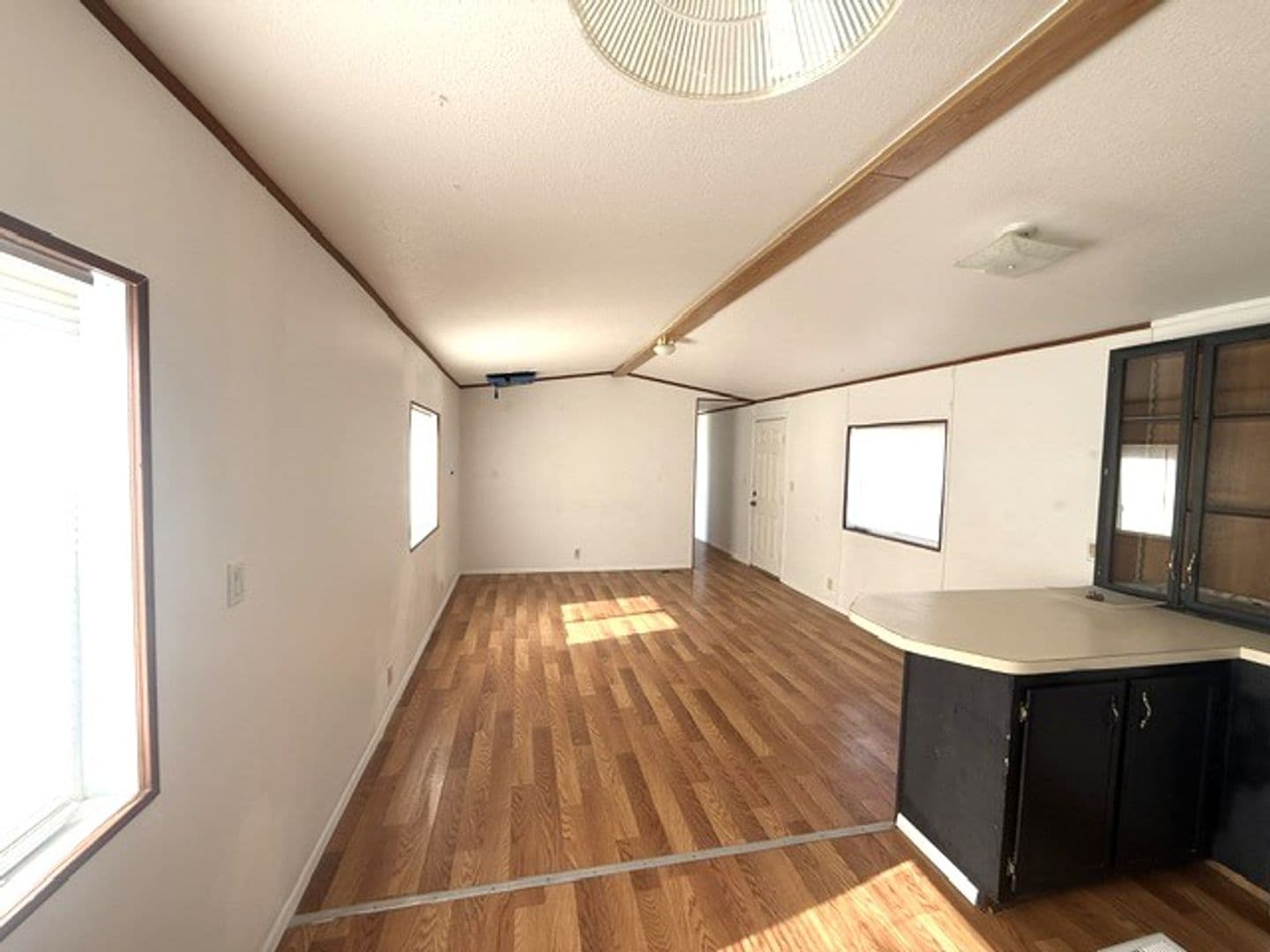 Elko House: 10954 Wood Avenue
